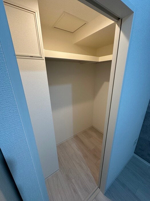 物件内観写真10　(収納)