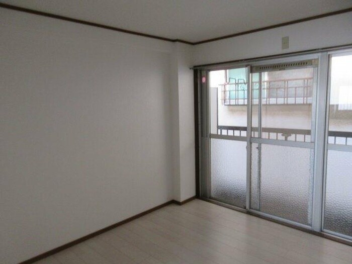 物件内観写真13　(居室)