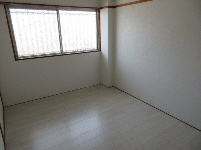 物件内観写真17　(居室)