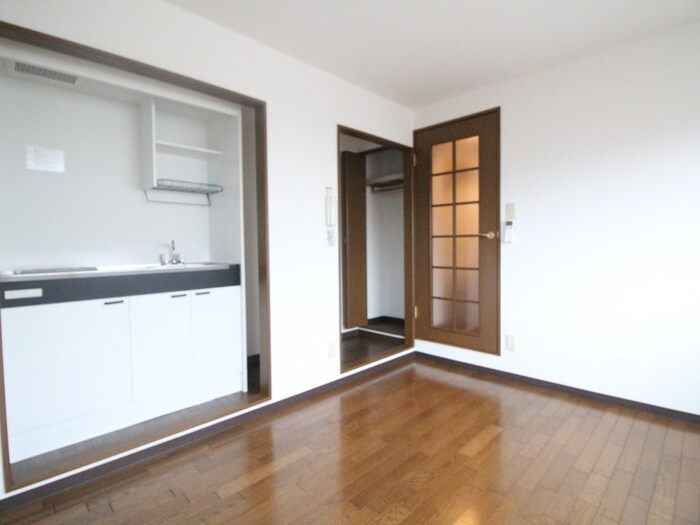 物件内観写真6　(居室)