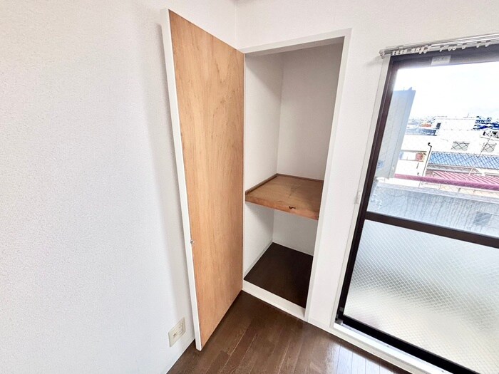 物件内観写真11　(収納)