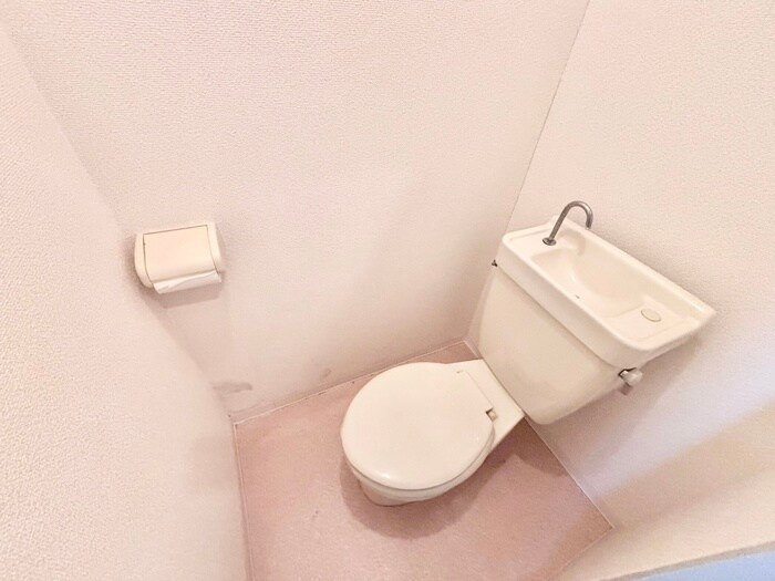 物件内観写真15　(トイレ)