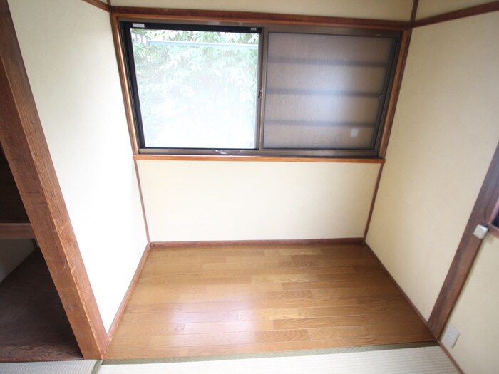 物件内観写真9　(居室)