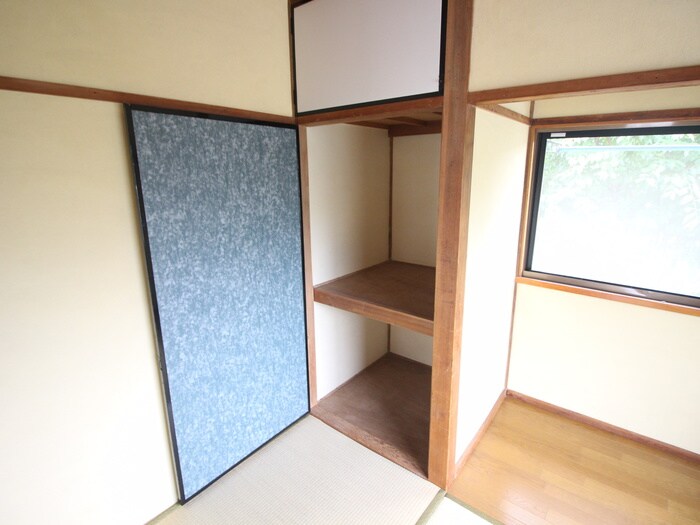 物件内観写真10　(収納)