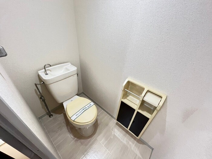 物件内観写真12　(トイレ)