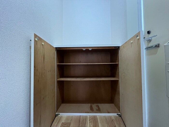 物件内観写真19　(靴箱)