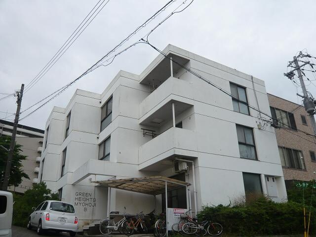 物件外観写真6　(駐車場)