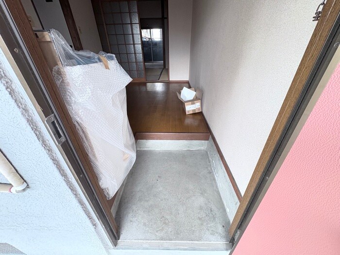 物件内観写真17　(玄関)