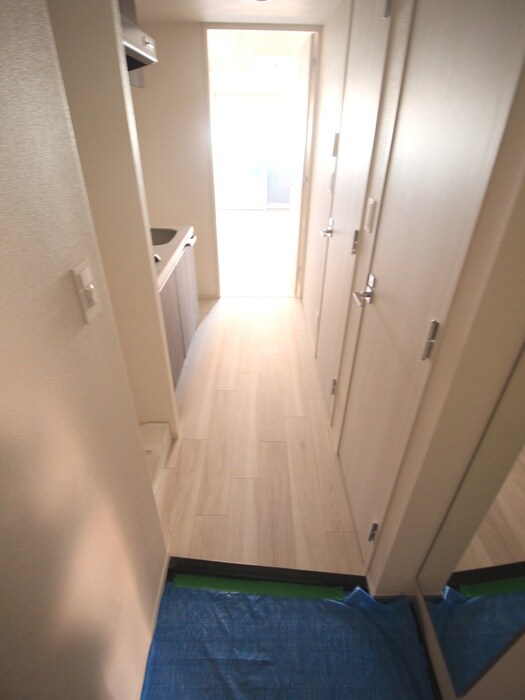 物件内観写真15　(玄関)