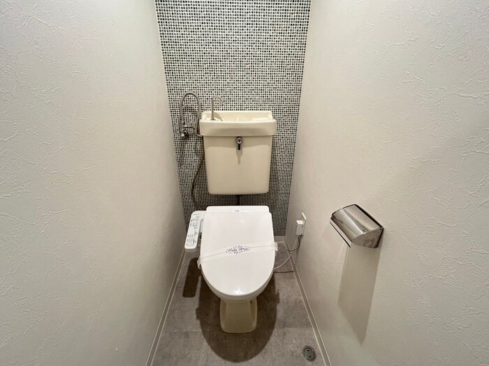 物件内観写真9　(トイレ)
