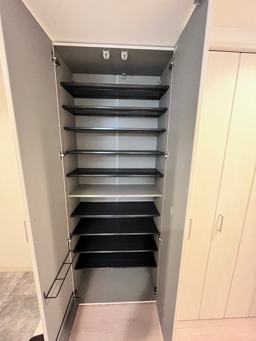 物件内観写真14　(靴箱)