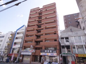 ﾗｲｵﾝｽﾞﾏﾝｼｮﾝ六甲口(801)外観写真