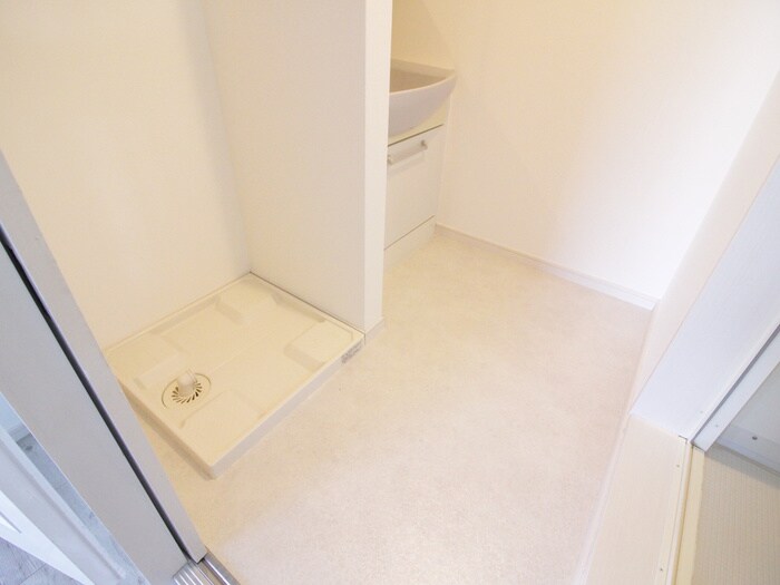 物件内観写真20　(洗濯機置場)