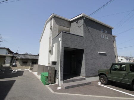 プラリア招提元町C棟外観写真