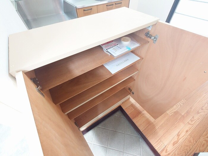 物件内観写真15　(靴箱)