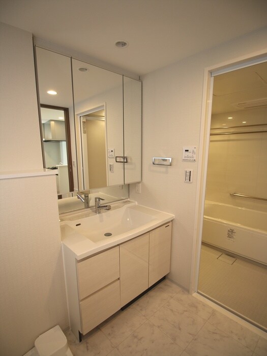 物件内観写真14　(洗面)