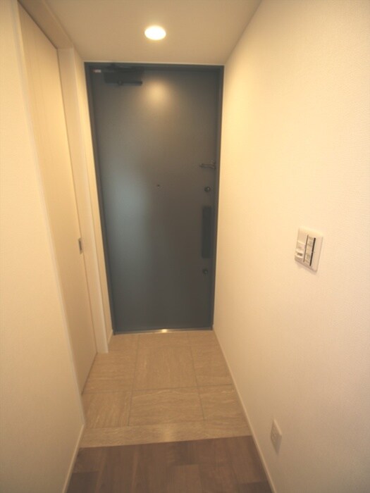 物件内観写真16　(廊下)