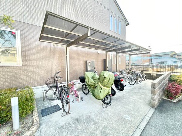 駐輪場