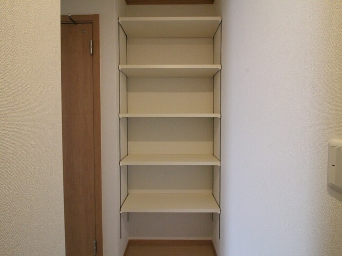 物件内観写真12　(靴箱)