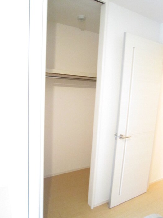 物件内観写真15　(収納)