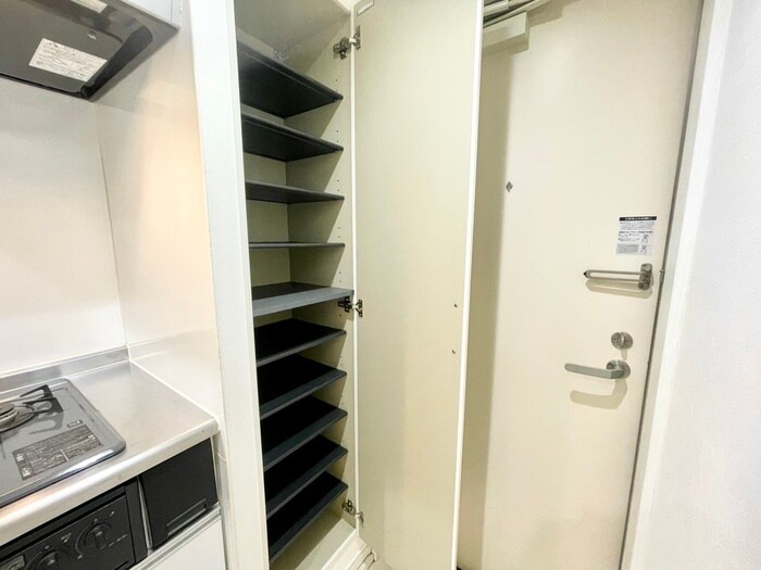 物件内観写真14　(靴箱)