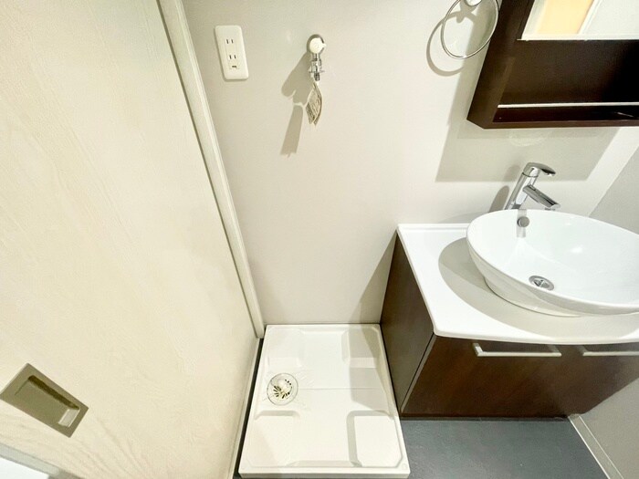 物件内観写真15　(洗濯機置場)