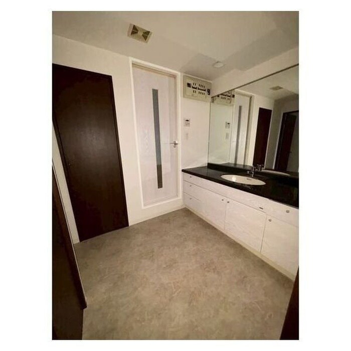 物件内観写真9　(洗面)