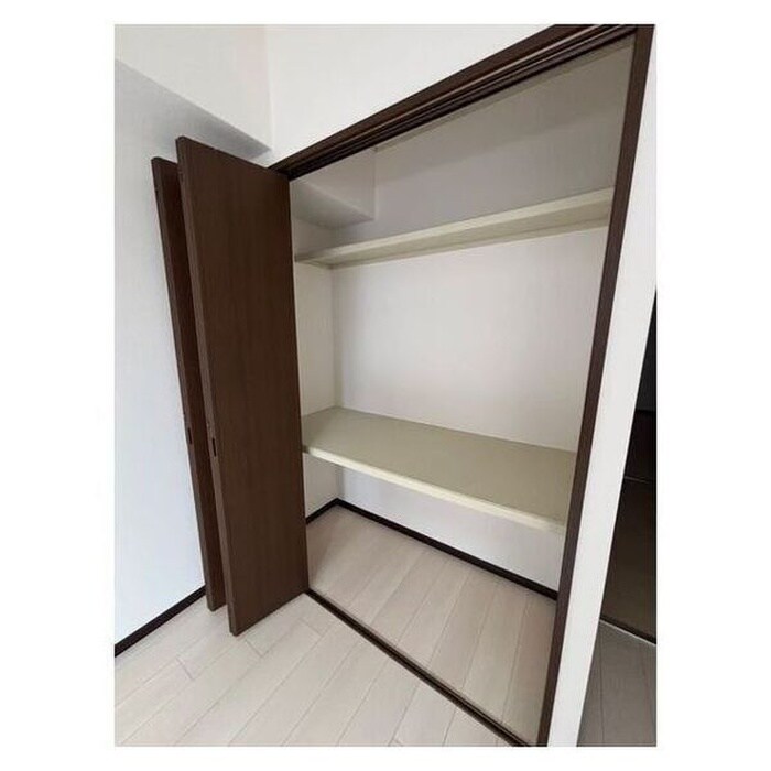 物件内観写真12　(収納)