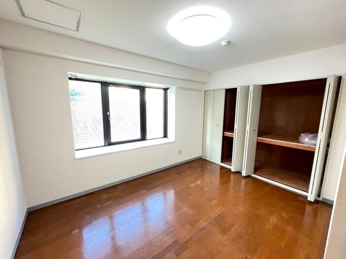 アネスト北巽の居室