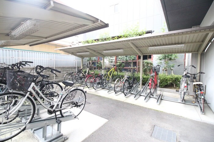 物件外観写真5　(駐輪場)
