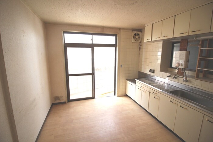 物件内観写真7　(居室)