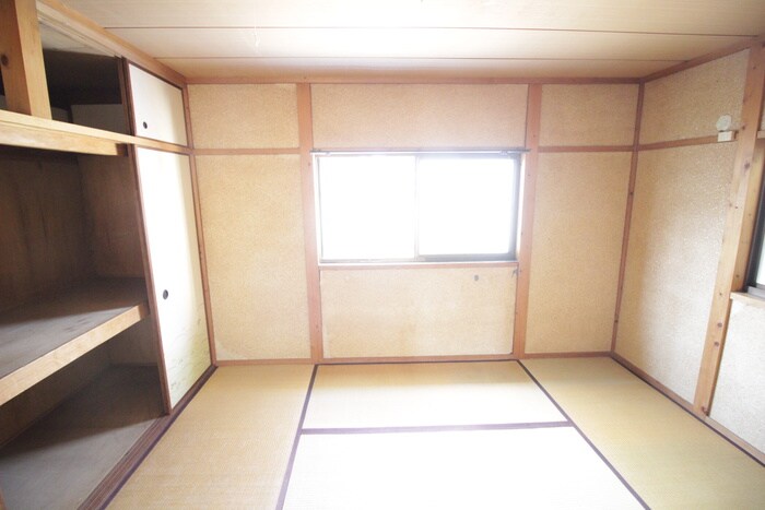 物件内観写真9　(居室)