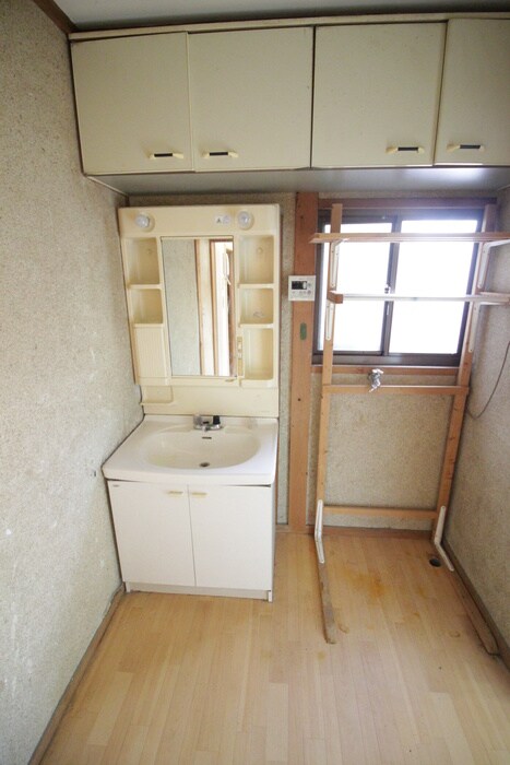 物件内観写真16　(洗面)