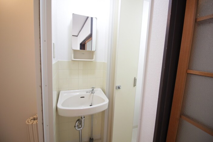 物件内観写真7　(洗面)