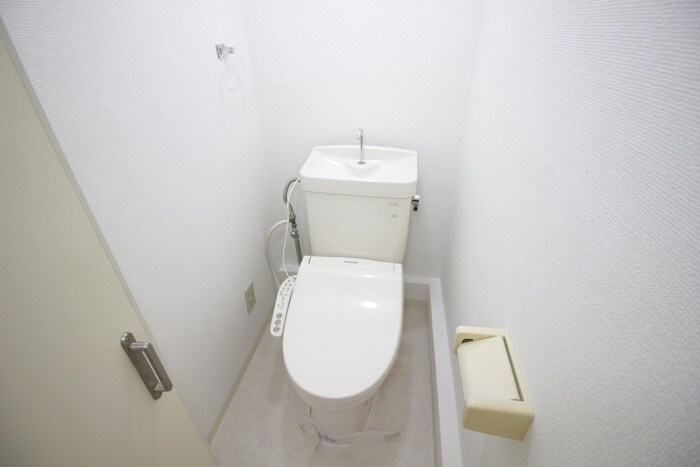 物件内観写真9　(トイレ)