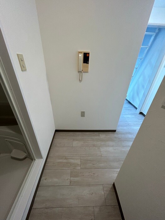 物件内観写真19　(廊下)