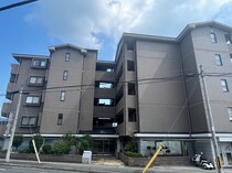 ｳｲｽﾃﾘｱ参番館の外観写真