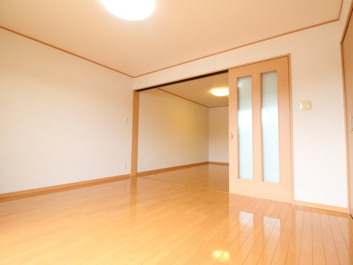 物件内観写真9　(居室)