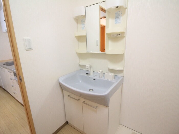 物件内観写真11　(洗面)