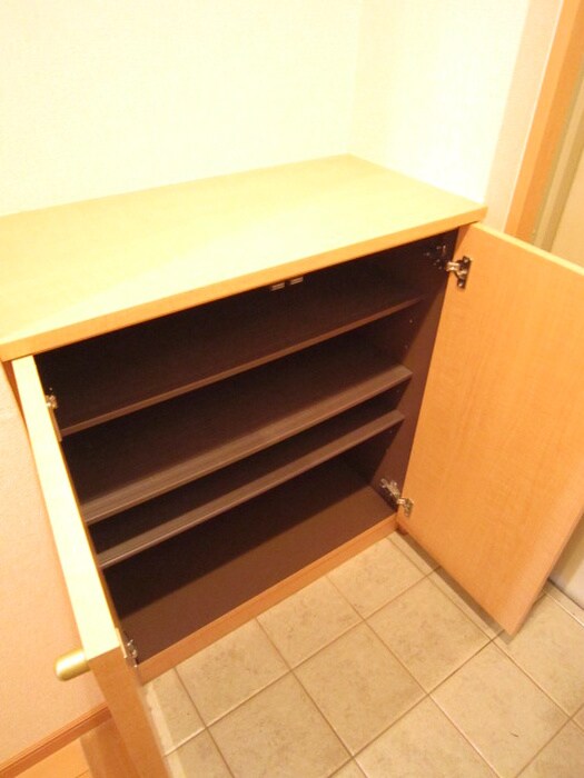 物件内観写真17　(靴箱)