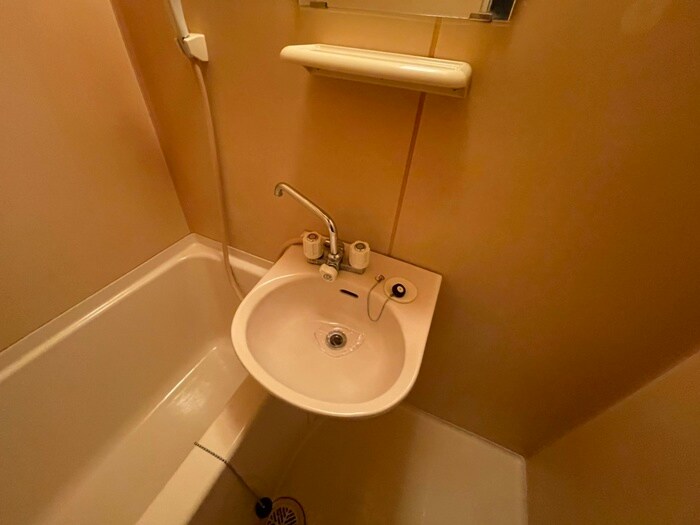 物件内観写真9　(洗面)