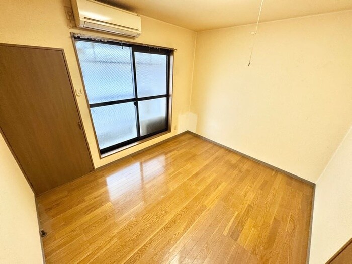 物件内観写真13　(居室)