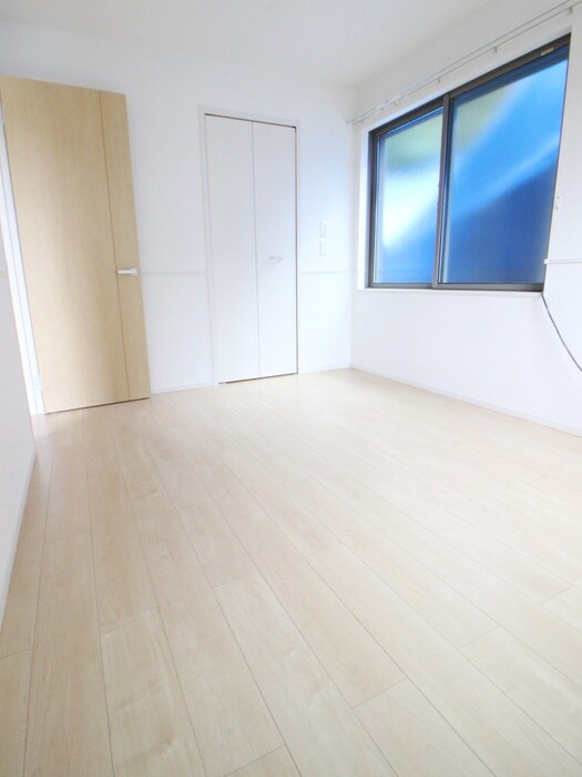 物件内観写真10　(居室)