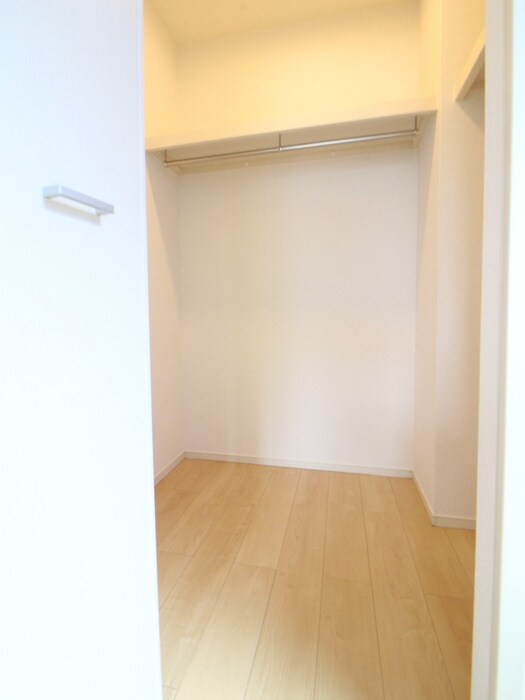 物件内観写真11　(収納)