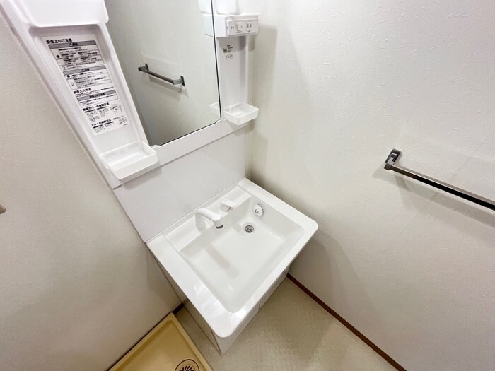 物件内観写真10　(洗面)