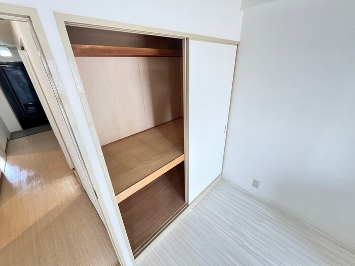 物件内観写真18　(収納)