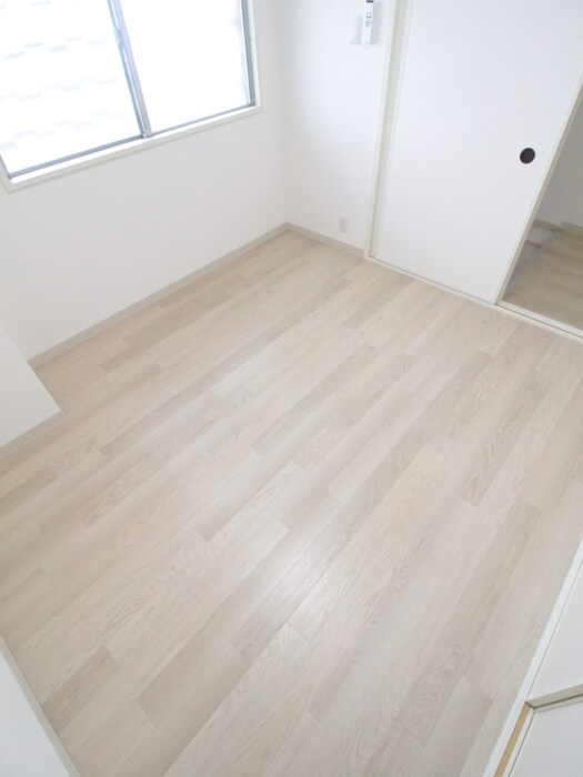 物件内観写真18　(居室)