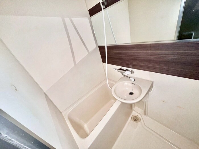 物件内観写真12　(バス／シャワールーム等)