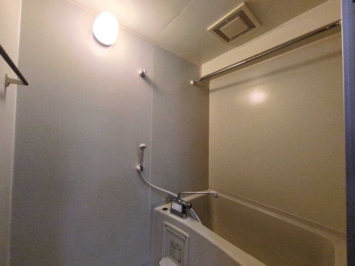 物件内観写真9　(バス／シャワールーム等)