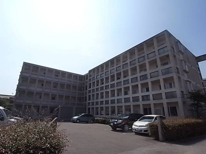 物件外観写真6　(駐輪場)